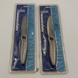 Oneida Immaculate Silver Steak Knives